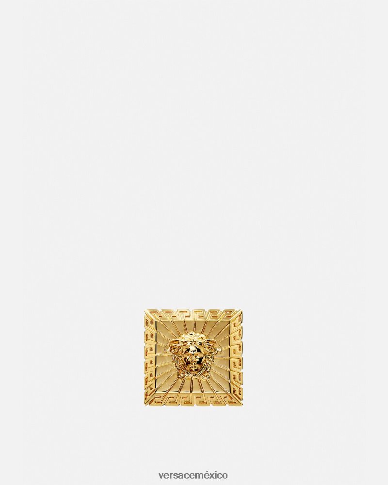 Versace anillo cuadrado con medusa oro accesorios hombres 84626J1691