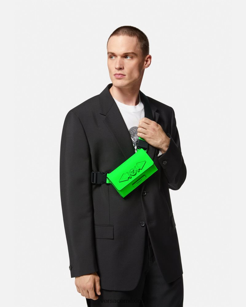 Versace riñonera con Medusa Biggie verde bolsas hombres 84626J1473