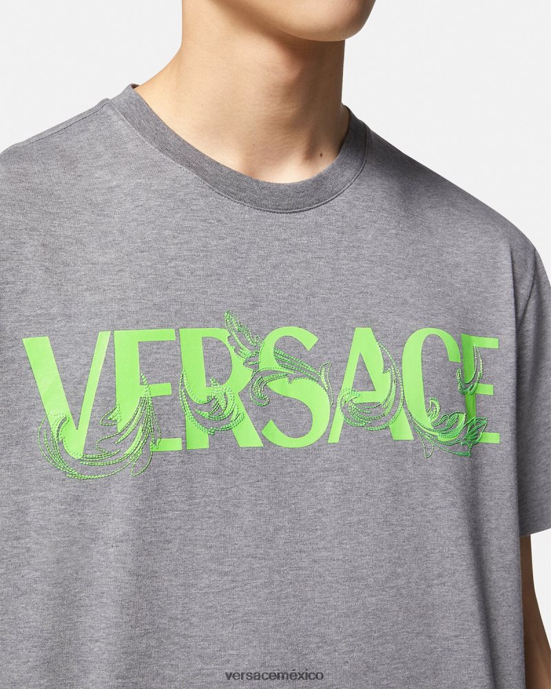 Versace camiseta con logo barroco bordado gris ropa hombres 84626J1410