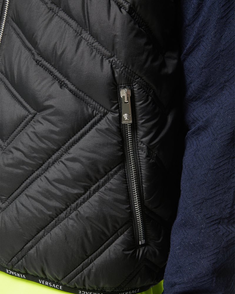 Versace chaleco acolchado la greca negro ropa hombres 84626J1247