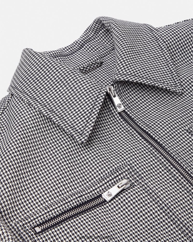 Versace chaqueta tipo blusón con cremallera y pata de gallo blanco negro ropa hombres 84626J1259