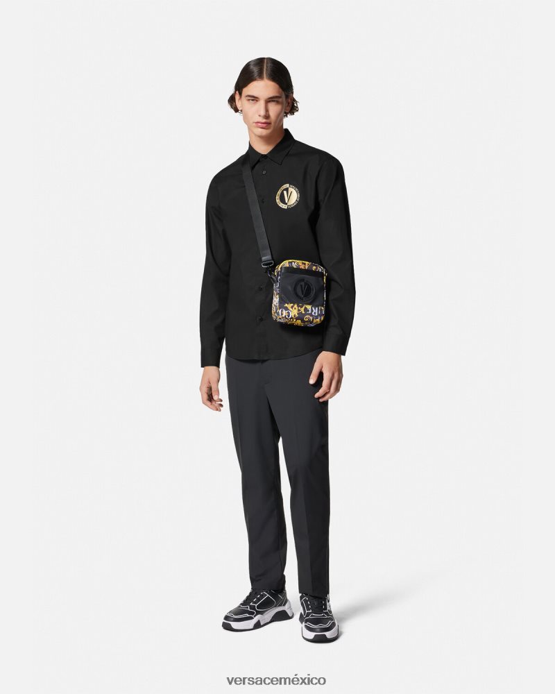 Versace camisa con emblema en V oro negro ropa hombres 84626J2402