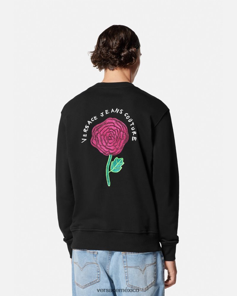 Versace sudadera con logo y rosas negro ropa hombres 84626J2379