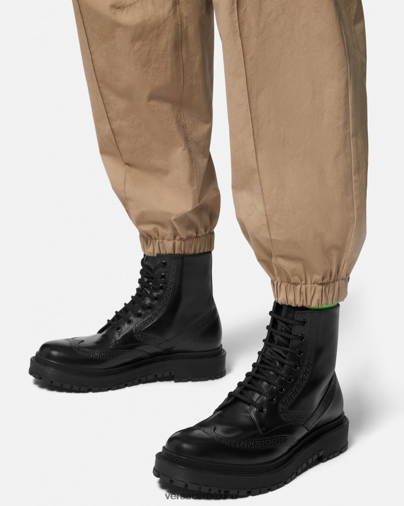 Versace botines con greca negro zapato hombres 84626J1579