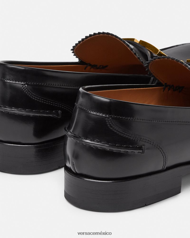 Versace mocasines con greca negro zapato hombres 84626J1567