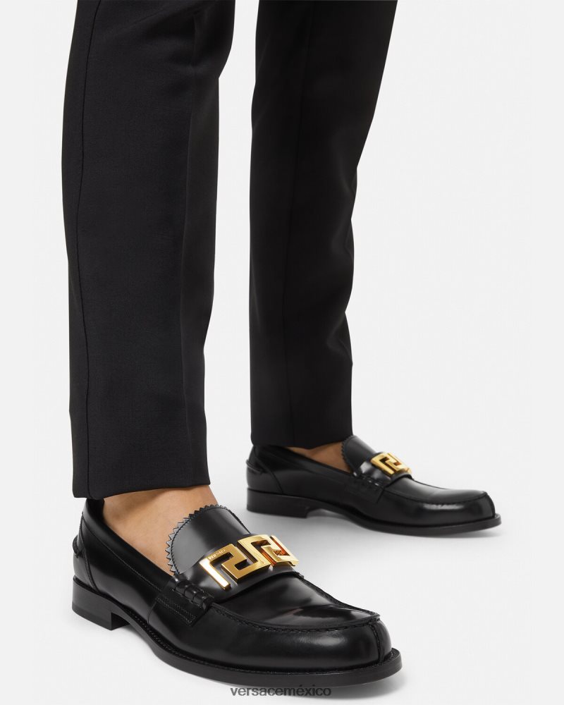 Versace mocasines con greca negro zapato hombres 84626J1567