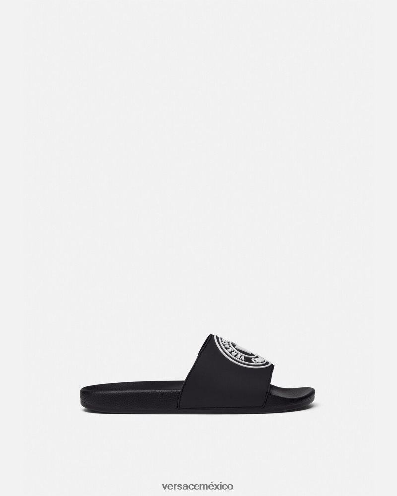 Versace chanclas con logo y emblema en V negro zapato hombres 84626J2458