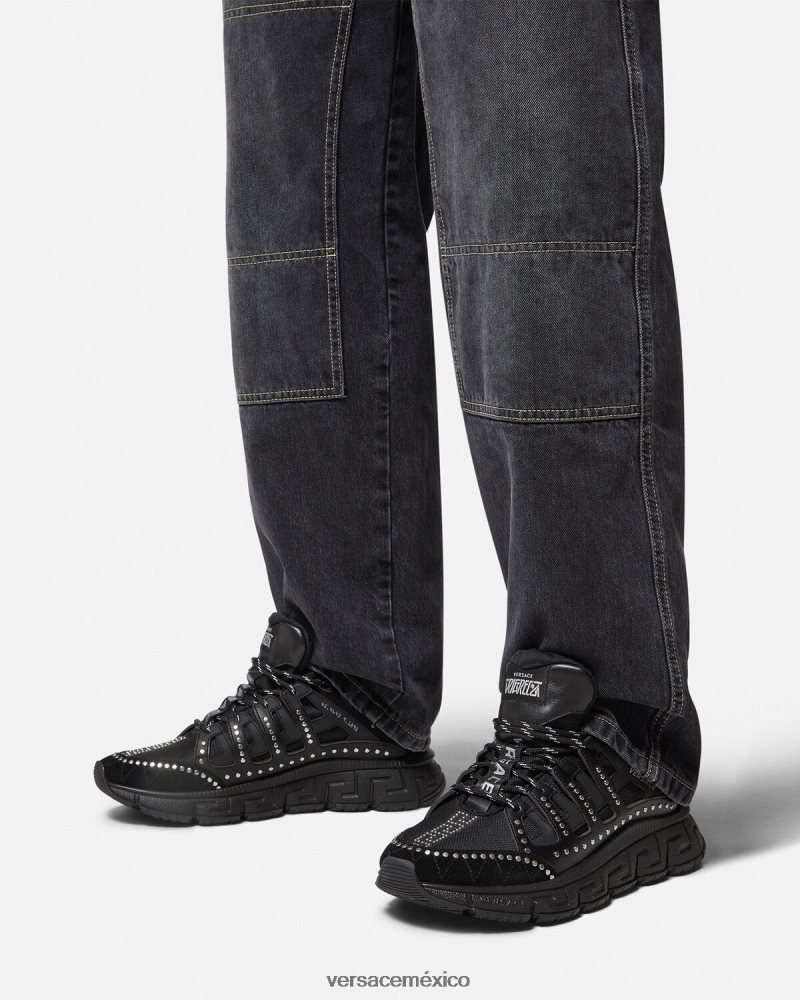Versace zapatillas trigreca con tachuelas negro zapato hombres 84626J1544