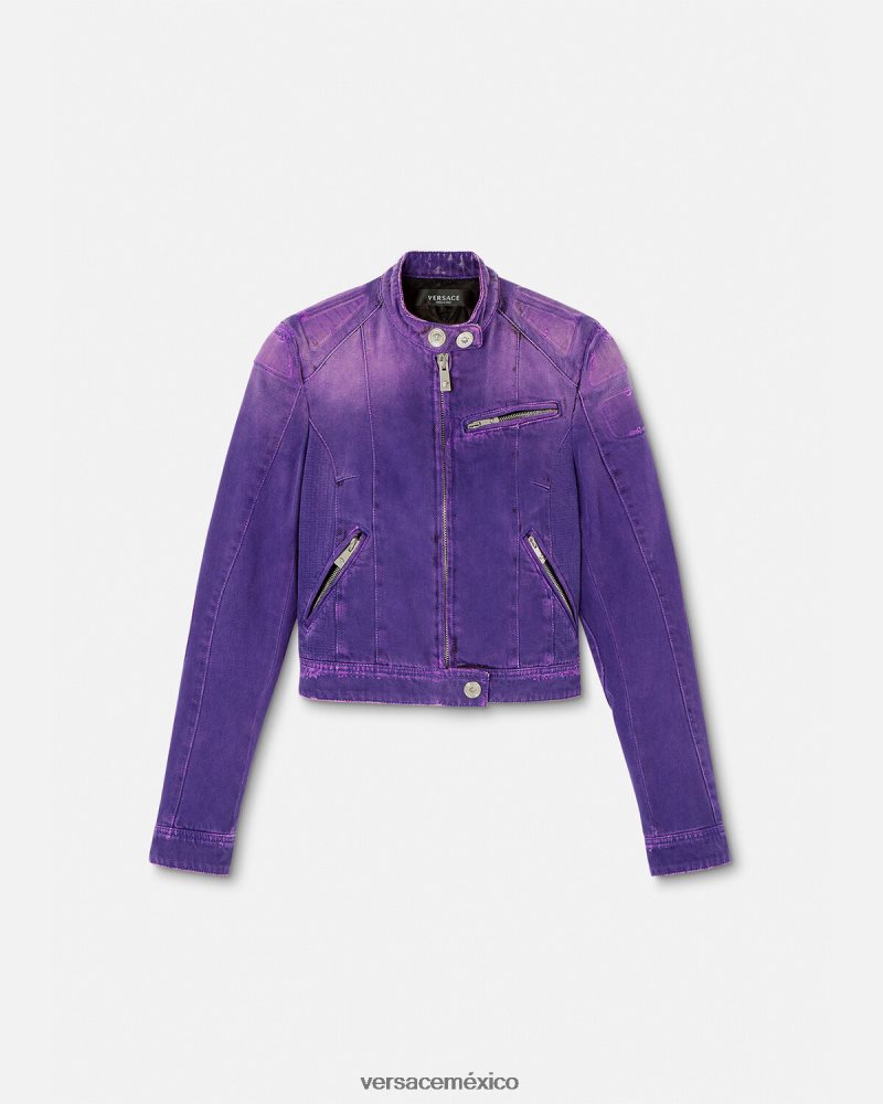 Versace chamarra biker de mezclilla con Medusa Violeta ropa mujer 84626J93