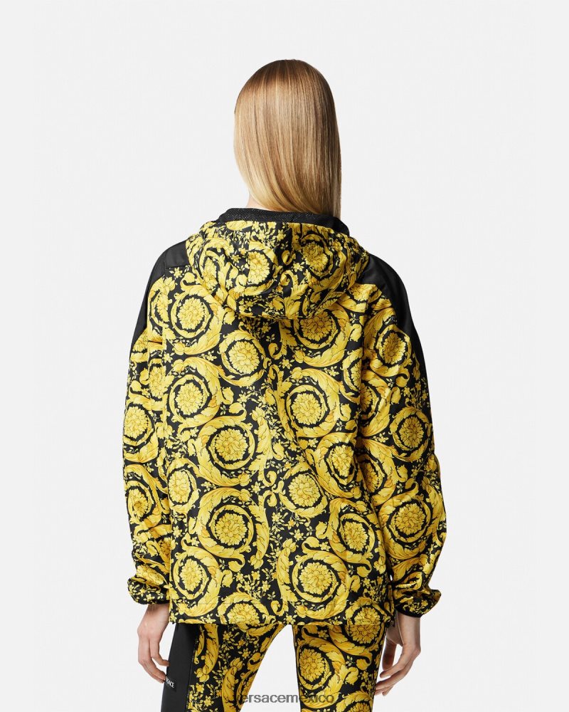 Versace chaqueta cortavientos barroco negro ropa mujer 84626J239