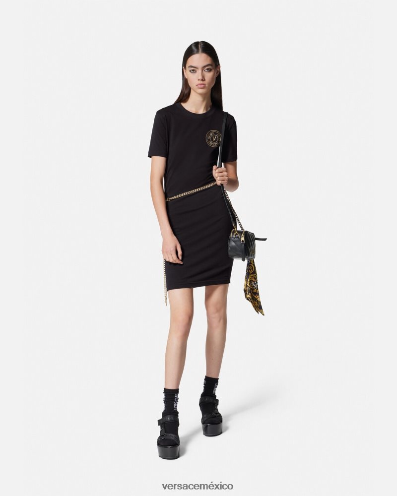 Versace vestido tipo camiseta con logo y emblema en V oro negro ropa mujer 84626J2144