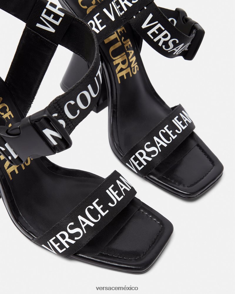 Versace sandalias Kirsten con logo negro zapato mujer 84626J2291