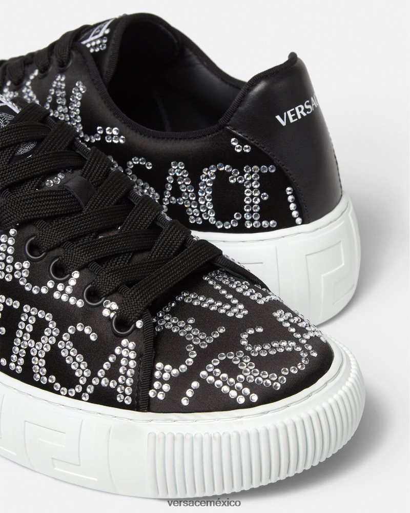 Versace zapatillas con greca en toda la prenda con cristales negro zapato mujer 84626J498
