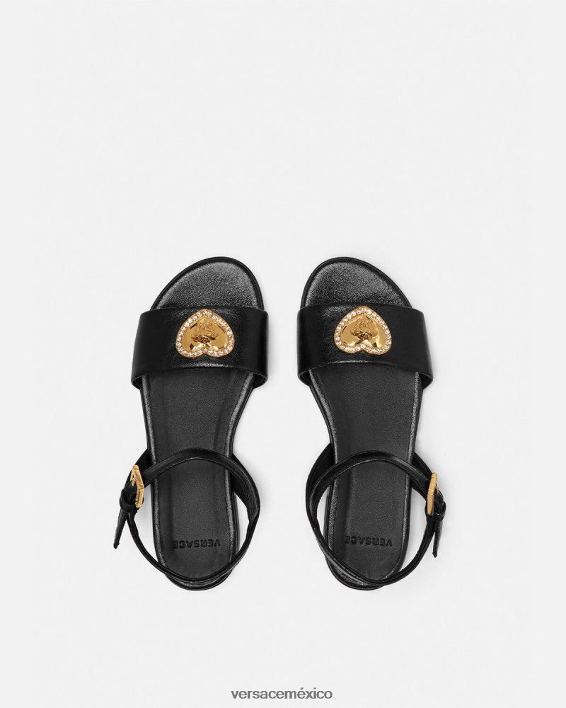 Versace sandalias con corazón de cristal y medusa negro zapato niños 84626J2031